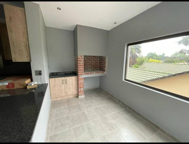 2 BEDROOM APARTMENT FOR SALE IN RUSTENBURG CENTRAL